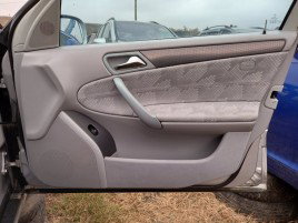 Tapiterie usa dreapta fata  Mercedes C220 W203 2.2 CDI OEM 2000-2007