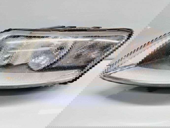  Far stanga Audi A6 (4F2, C6) [Fabr 2004-2010] 4F0941003C