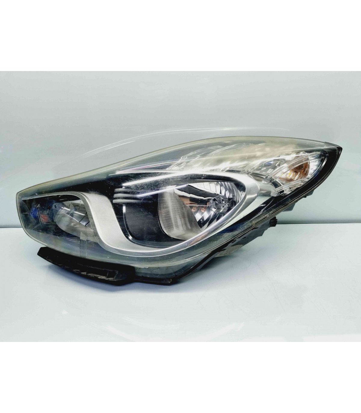  Far stanga Hyundai ix20 (JC) [Fabr 2010-2018] OEM
