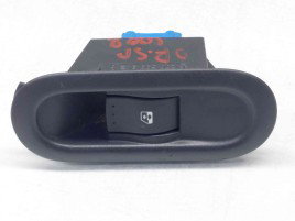 Buton geam dreapta spate Dacia Duster [fabr 2010-2017] 8200599913