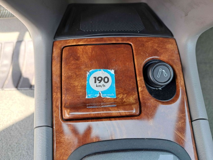 Scrumiera Nissan Primera (P11) [Fabr 1999-2006] OEM