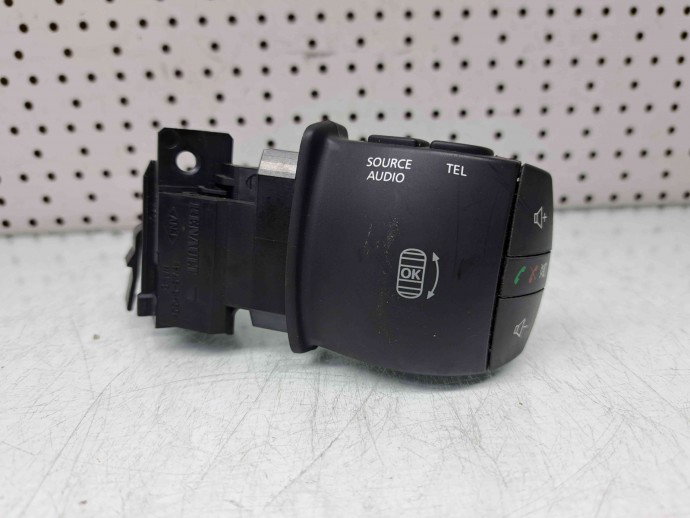Comenzi volan Renault Megane 3 (B95) [Fabr 2008-2016] 255529492R