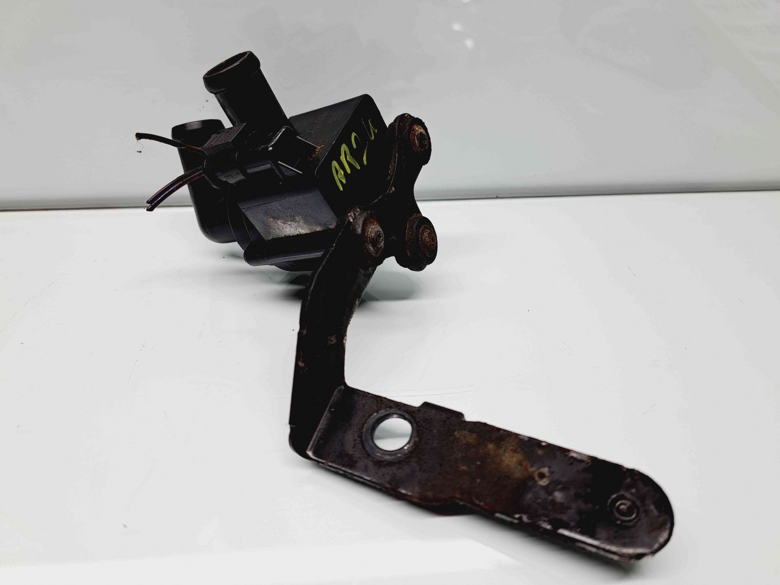 Pompa recirculare apa Volkswagen Jetta 4 (162,163) [Fabr 2010-2016] 390016 1.6 TDI CAYC 77KW / 105CP 1.6 TDI CAYC 77KW / 105CP - imagine 4