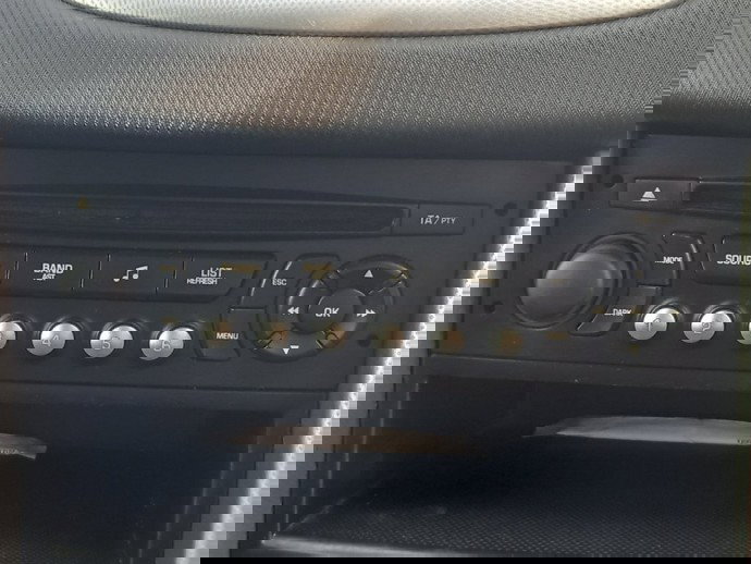 Radio CD Peugeot 207 1.4 OEM 2007-2012