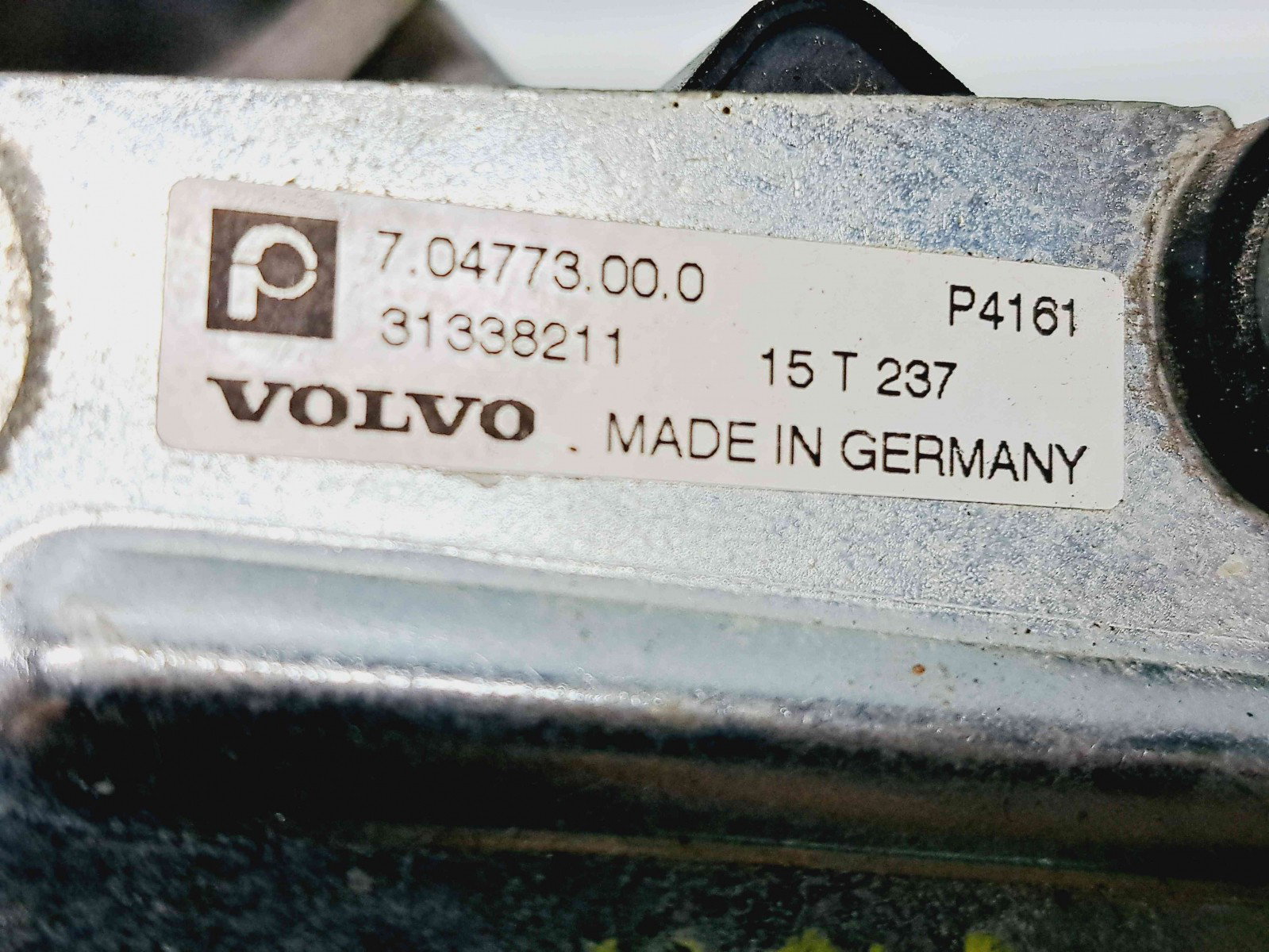 Pompa recirculare apa Volvo V60 [Fabr 2010-2018] 31338211 2.0 D4204T8 88KW / 120CP 2.0 D4204T8 88KW / 120CP - imagine 2