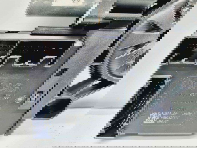 Motoras geam dreapta fata Volkswagen Passat B7 (362) [Fabr 2010-2014] 3AA959701A