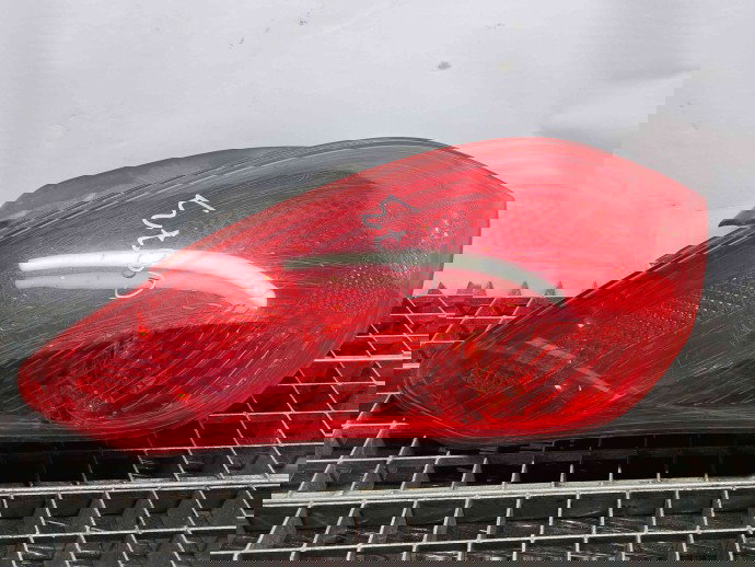  Stop aripa stanga Peugeot 308 [Fabr 2007-2013] 9680425980