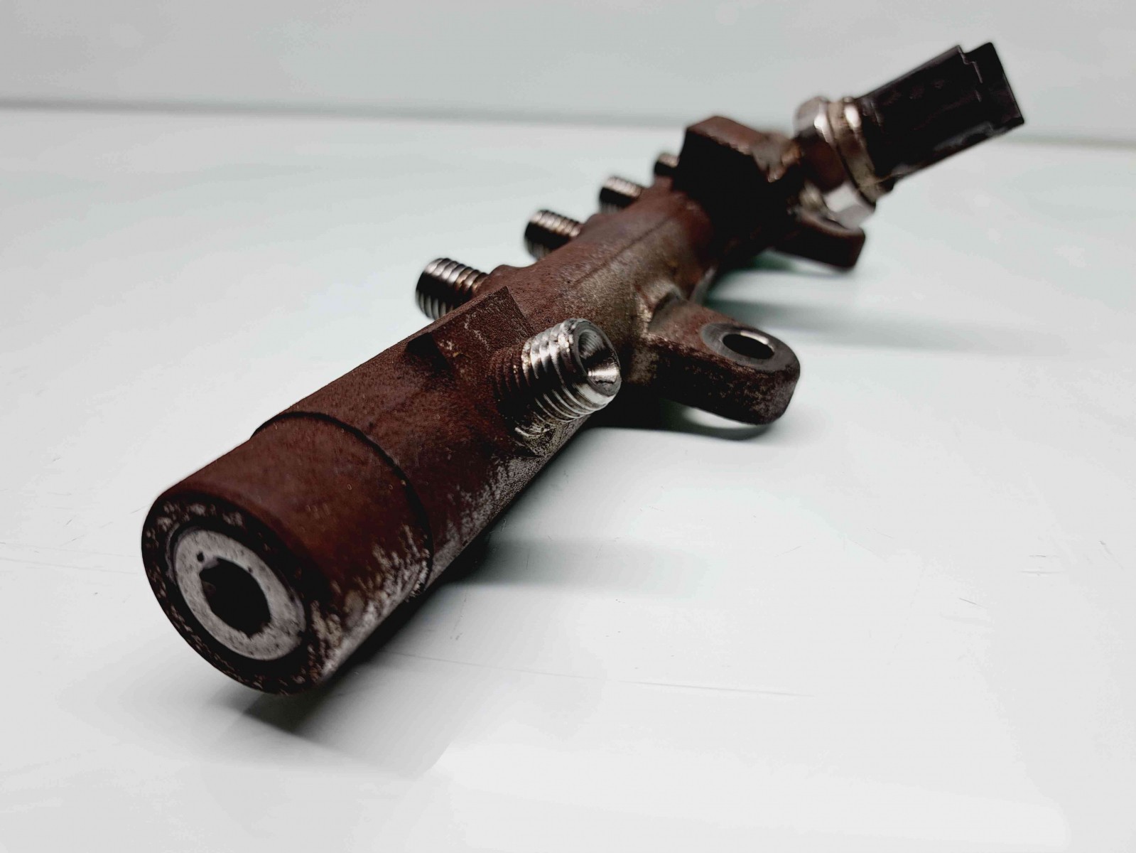 Rampa injectoare Renault Megane 3 Combi [Fabr 2008-2015] OEM 1.5 DCI K9K636 81KW / 110CP 1.5 DCI K9K636 81KW / 110CP - imagine 4