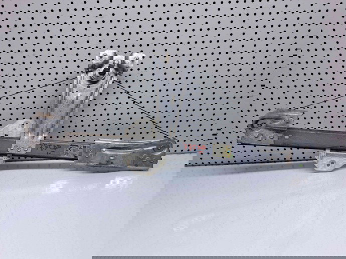 Macara manuala geam dreapta fata Dacia Logan 2 [Fabr 2012-prezent] 807201999R