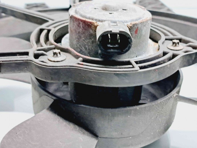 Electroventilator Renault Clio 3 [Fabr 2005-2012] 1831476000 1.2 Benz D4F740 55KW / 75CP 1.2 Benz D4F740 55KW / 75CP
