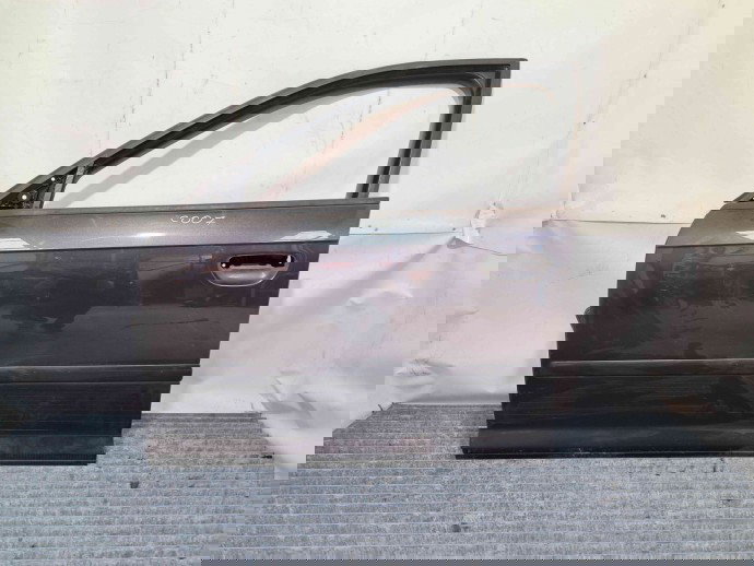 Usa stanga fata Audi A3 Sportback (8PA) [Fabr 2004-2013] LZ7L