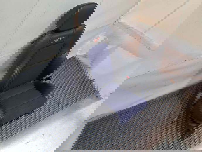  Scaun dreapta fata Ford Fiesta 6 [Fabr 2008-prezent] OEM