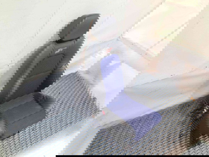  Scaun stanga fata Ford Fiesta 6 [Fabr 2008-prezent] OEM