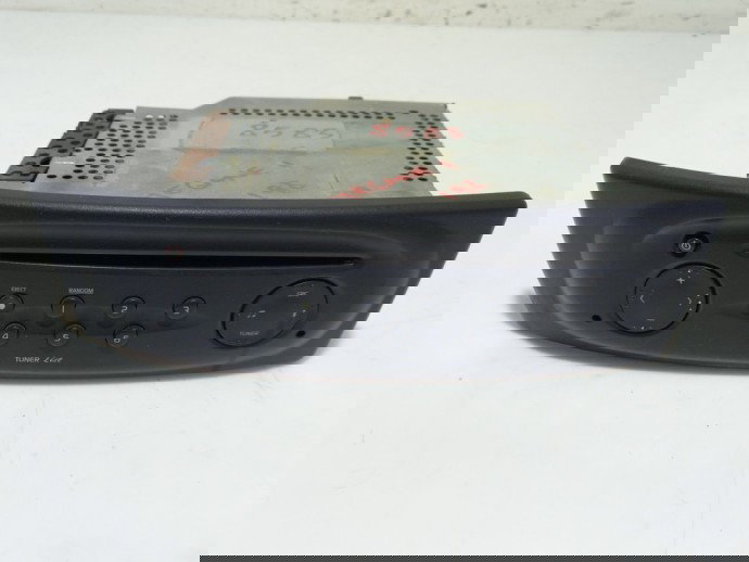 Radio CD Renault Megane 1.4 OEM 1995-2003