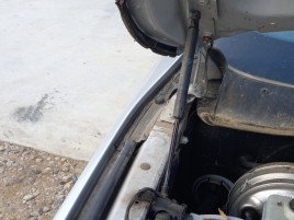 Amortizor capota dreapta BMW 525D E60 3.0 D OEM 2004-2010