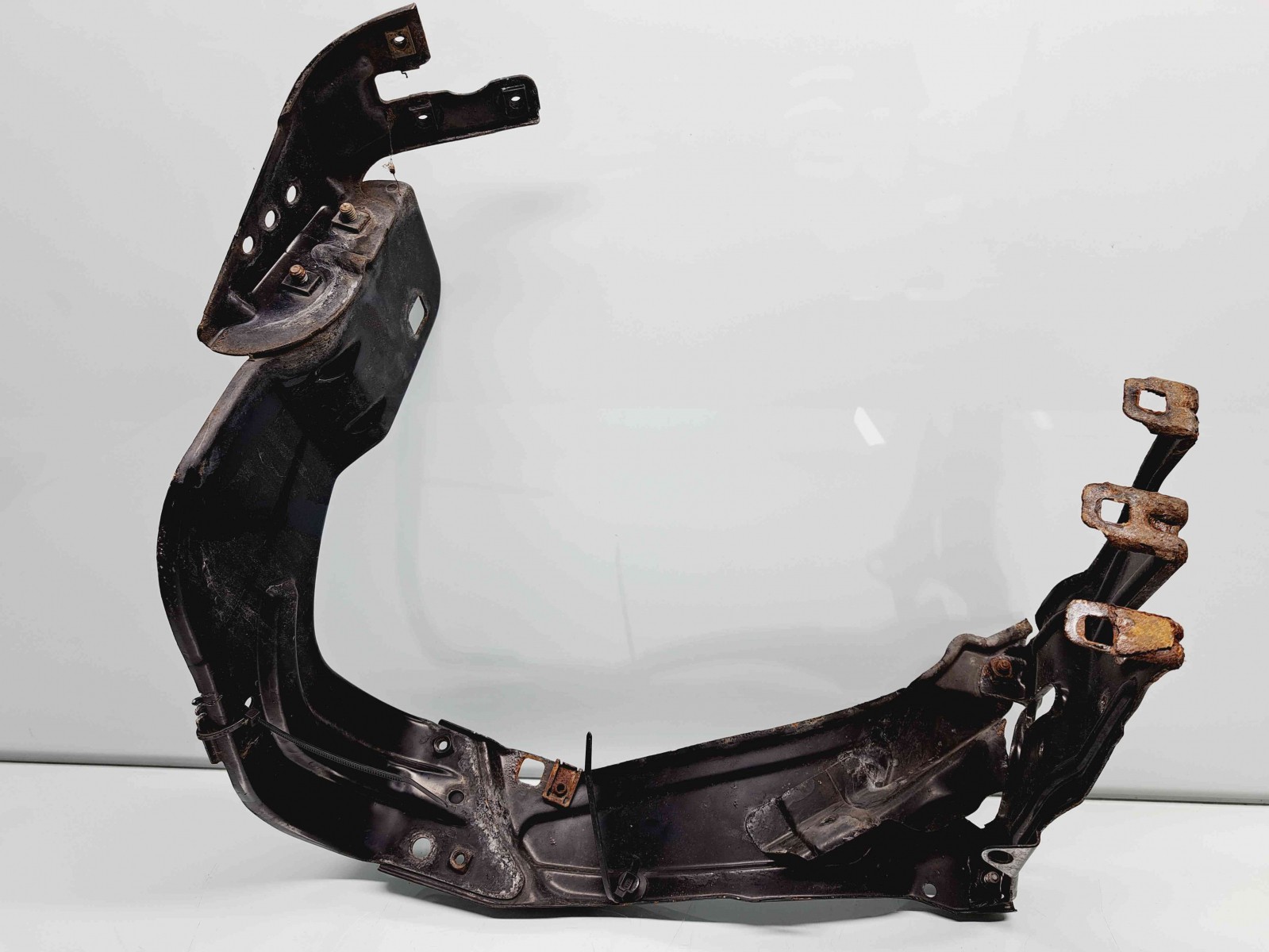 Suport far dreapta Mercedes Clasa C (W203) [Fabr 2000-2007] OEM - imagine 2