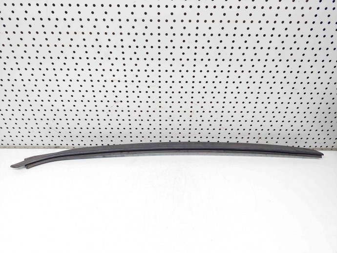 Ornament parbriz dreapta Bmw 3 (F30) [Fabr 2012-2017] OEM