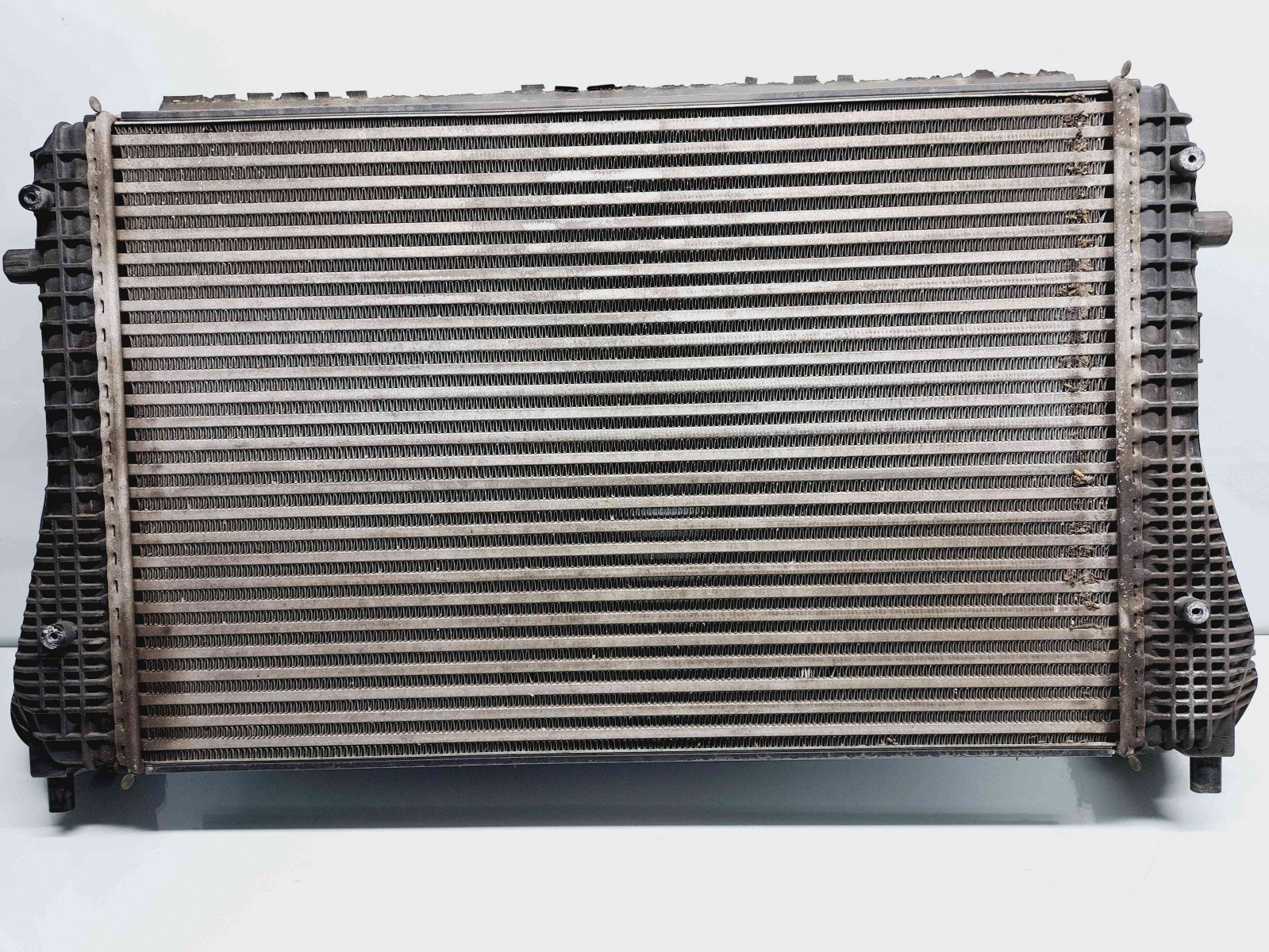 Radiator intercooler Volkswagen Passat B6 Variant (3C5) [Fabr 2005-2010] 3C0145805P 2.0 TDI CBAB 103KW / 140CP 2.0 TDI CBAB 103KW / 140CP - imagine 3