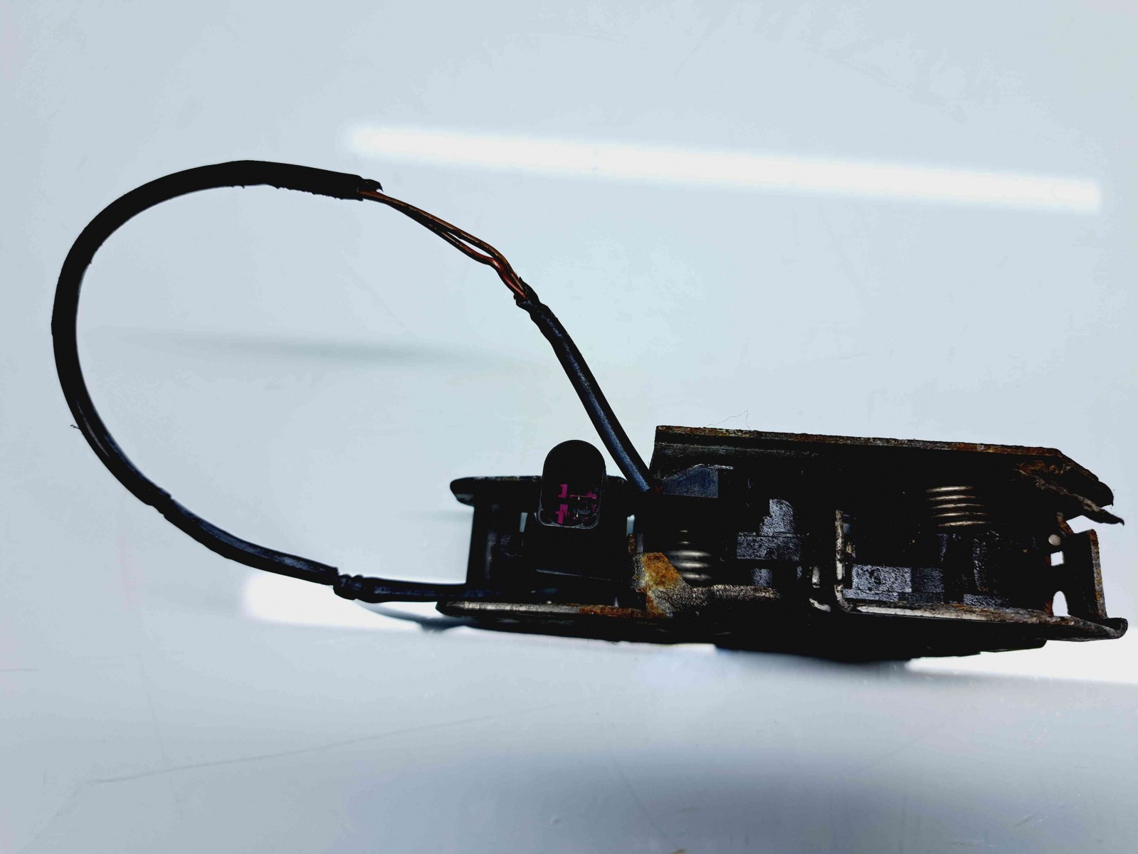 Broasca capota Volkswagen Polo (9N) [Fabr 2001-2008] 6Q0953236E - imagine 4