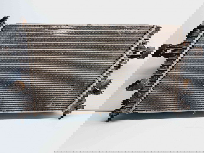 Radiator apa Seat Ibiza 5 (6J5) [Fabr 2008-2017] 13170110 1.2 Benz CBZB 77KW / 105CP 1.2 Benz CBZB 77KW / 105CP