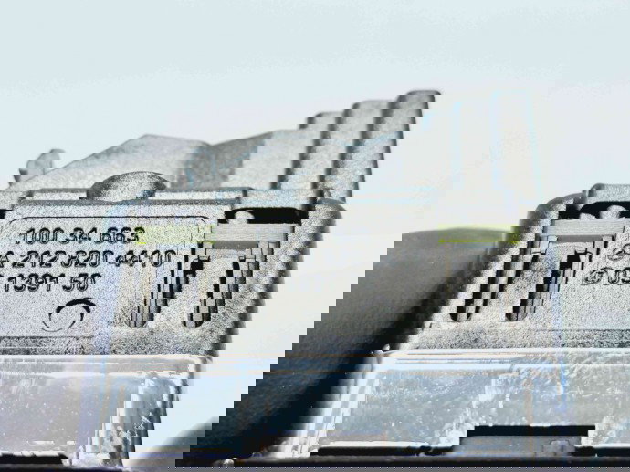  Buton deschidere portbagaj Mercedes Clasa E (W212) AMG [Fabr 2009-2016] A2128204410