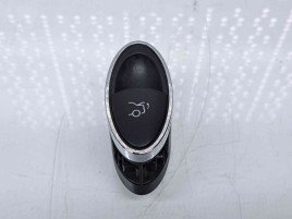  Buton deschidere portbagaj Mercedes Clasa E (W211) [Fabr 2002-2009] A2118210379