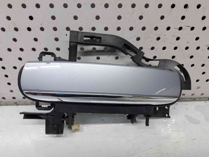 Maner usa stanga spate Audi A6 Avant (4F5, C6) [Fabr 2005-2010] 4F0837885