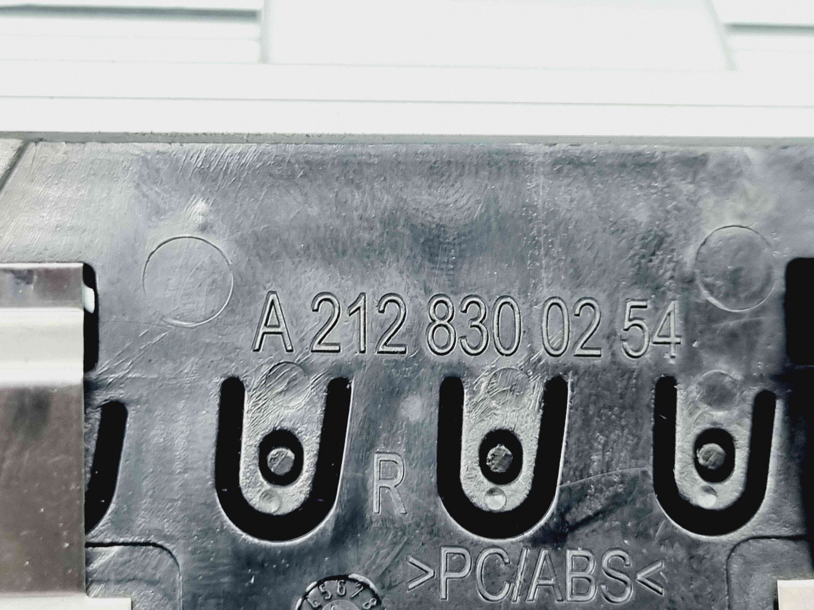 Grila aerisire dreapta Mercedes Clasa E (W212) AMG [Fabr 2009-2016] A2128300254 - imagine 3