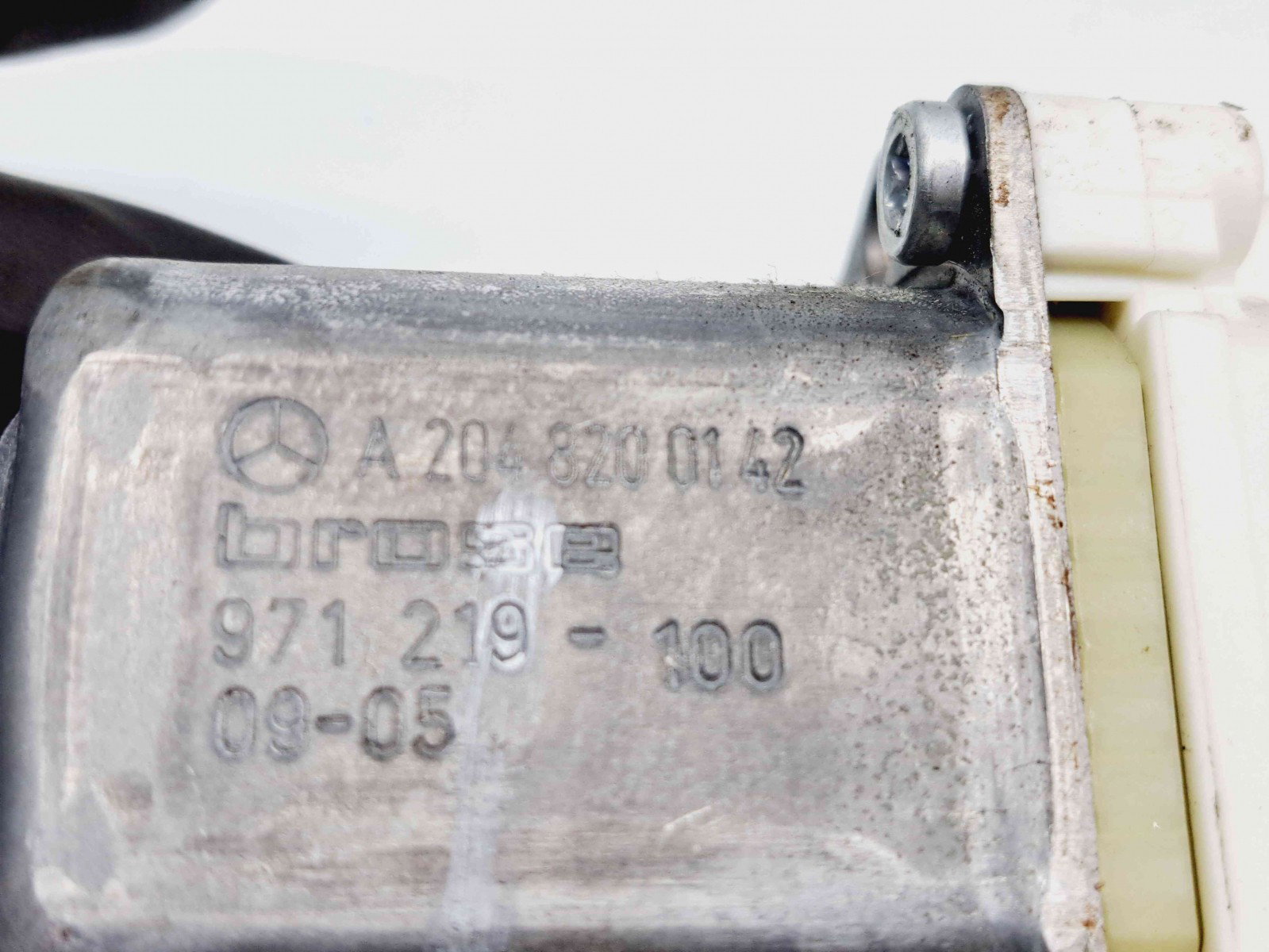 Motoras geam stanga fata Mercedes Clasa E (W212) AMG [Fabr 2009-2016] A2048200142 - imagine 4