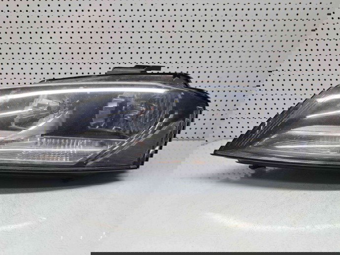  Far stanga Audi A3 Sportback (8PA) [Fabr 2004-2013] 8P0941003