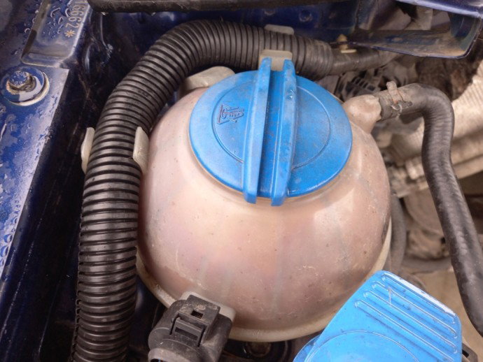 Vas expansiune Volkswagen Golf 5 1.9 BKC OEM 2004-2008