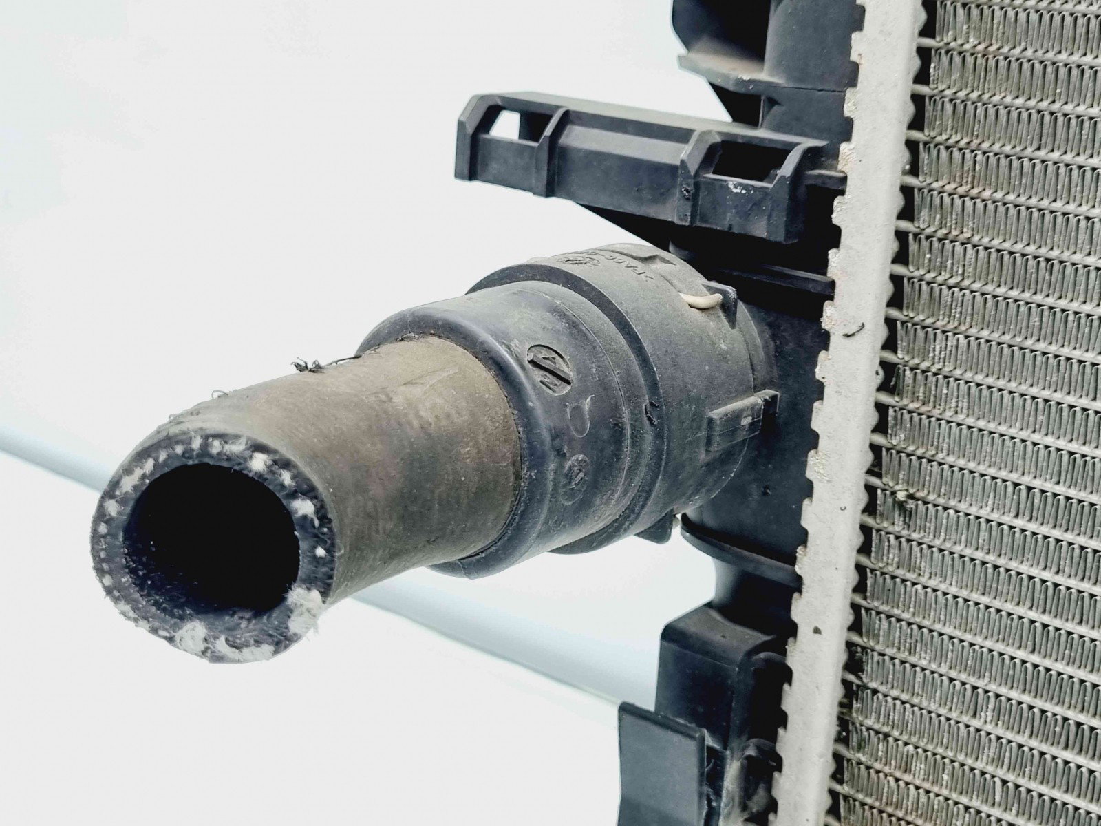 Radiator apa Ford S-Max 1 [Fabr 2006-2014] OEM 2.0 TDCI C20DDX 105KW / 143CP 2.0 TDCI C20DDX 105KW / 143CP - imagine 3