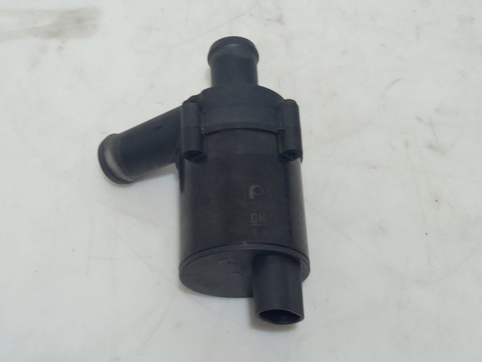 Pompa auxiliara apa Opel Vectra C  3.0 CDTI 13106848 2003-2008
