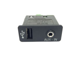 Port USB+AUX BMW X1 2.0 D 9241331 2009-2015