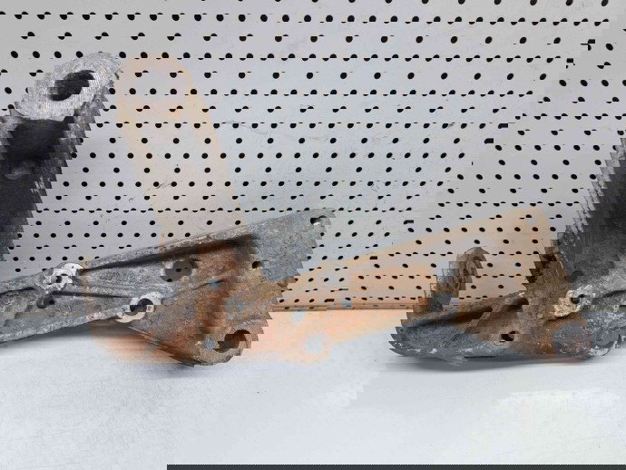 Suport brat-dreapta Audi A3 Sportback (8PA) [Fabr 2004-2013] 1K0199296E 1.6 TDI CAYC   