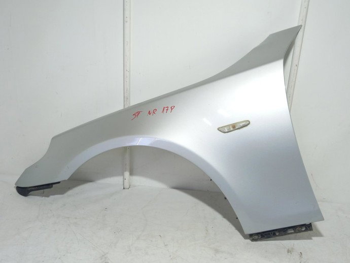 Aripa stanga fata BMW 525D E60 3.0 D OEM 2004-2010