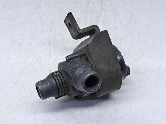 Pompa recirculare apa Bmw 5 (E60) [Fabr 2004-2010] 6922647 3.0 525D   