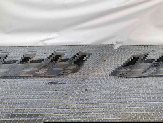 Suport central bara spate Citroen C5 (III) [ Fabr 2008-prezent] 9681049580