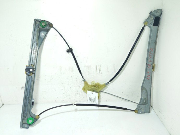 Macara geam dreapta fata Renault Laguna 3 2.0 807000002R 2007-2021