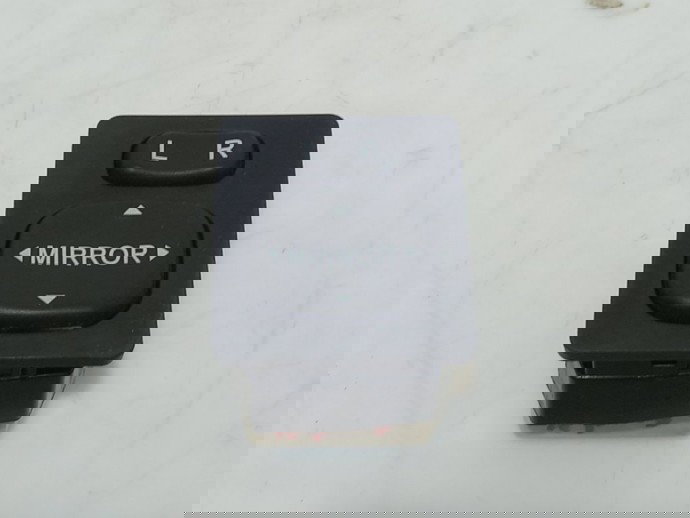 Buton reglaj oglinzi Toyota Yaris 1.4 D 183574 2005-2011