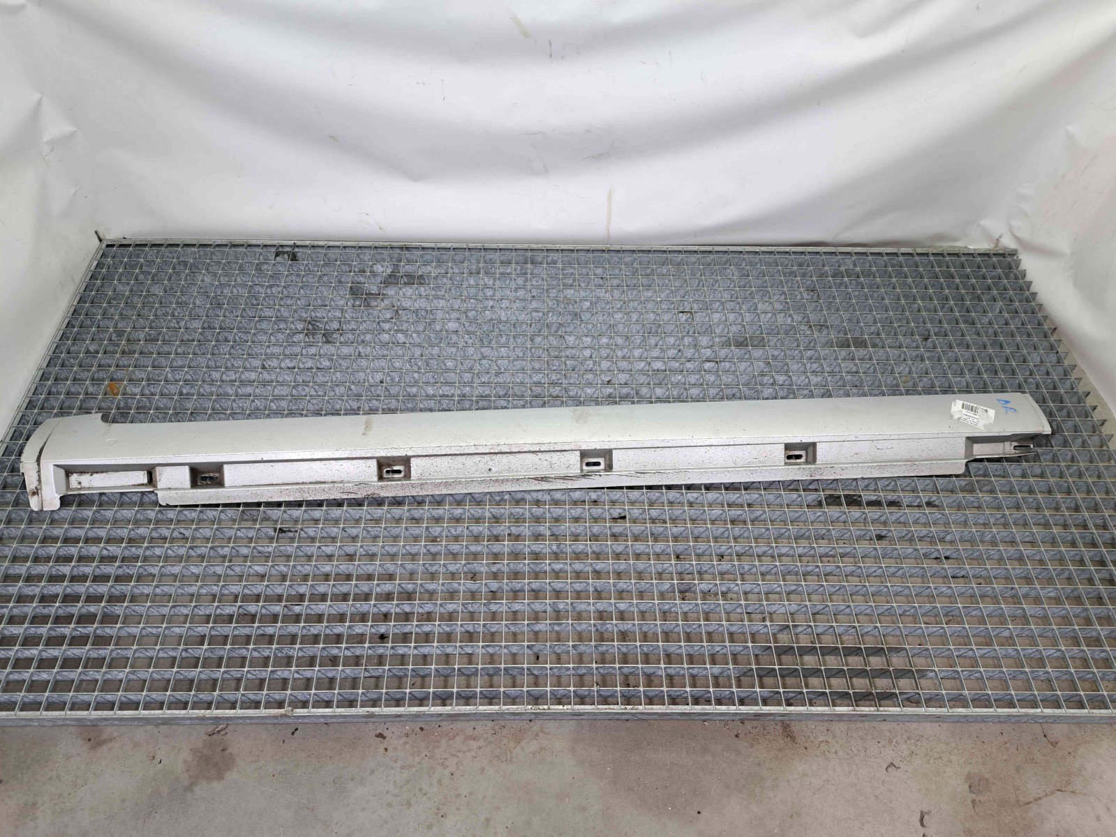 Prag lateral dreapta Volkswagen Passat B7 (362) Variant [Fabr 2010-2014] LA7W - imagine 1