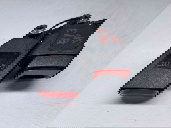  Capsa centura spate mijloc Audi A6 (4G5, C7) [Fabr 2011-2017] 4G0857739A