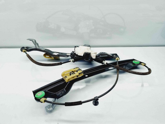 Macara electrica geam dreapta fata Ford Focus 3 Hatchback [Fabr 2011-2015] CM51-A23200-AF