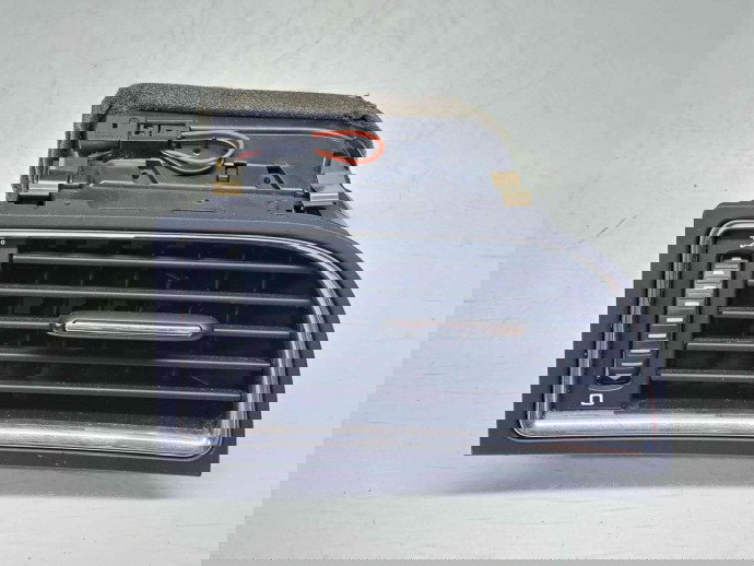  Grila aerisire dreapta Skoda Superb II (3T4) [Fabr 2008-2015] 3T0819702