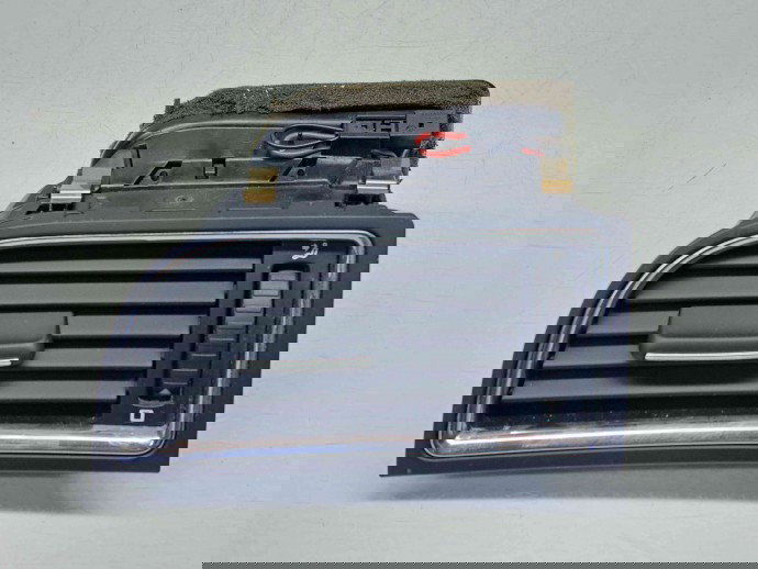  Grila aerisire stanga Skoda Superb II (3T4) [Fabr 2008-2015] 3T0819701