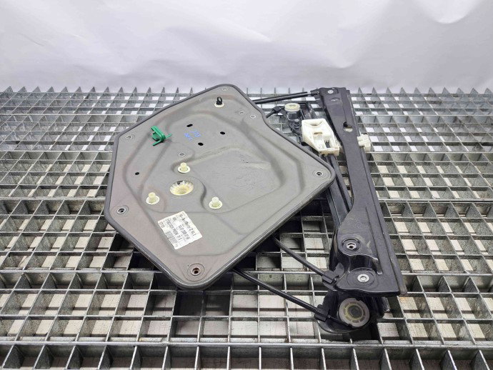 Macara electrica geam dreapta fata Skoda Superb II (3T4) [Fabr 2008-2015] 3T0837402A