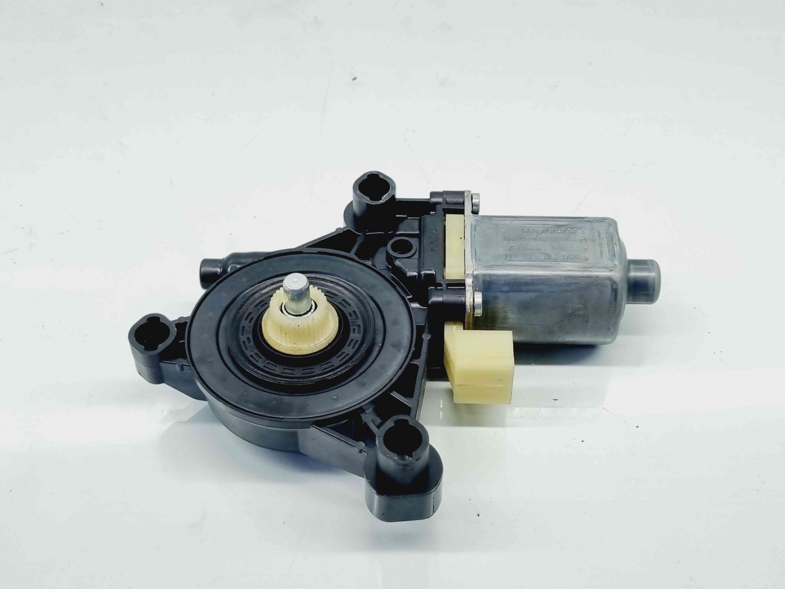 Motoras geam dreapta fata Audi A3 Sportback (8VA) Hatchback [Fabr 2012-2020] 5Q0959801B