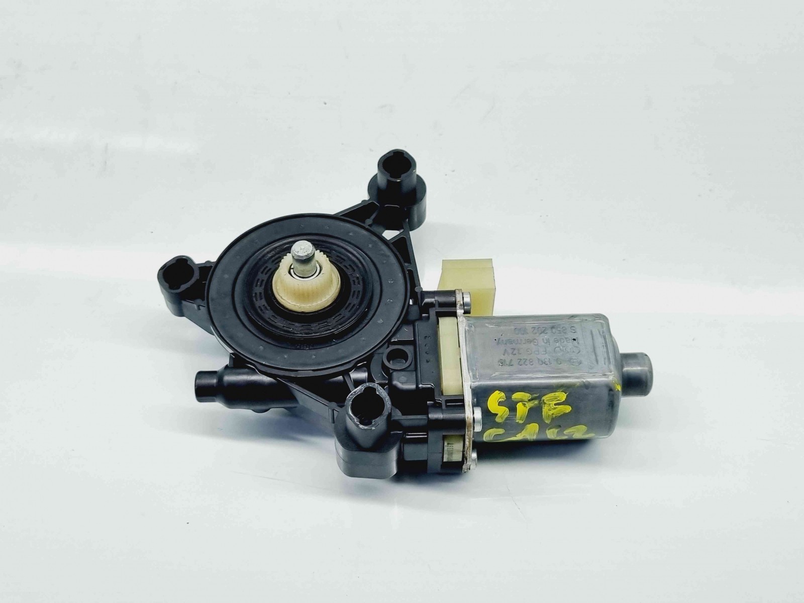 Motoras geam stanga fata Audi A3 Sportback (8VA) Hatchback [Fabr 2012-2020] 5Q0959802B