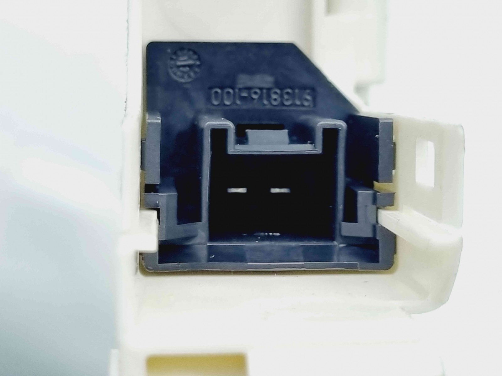 Motoras geam stanga spate Audi A4 (8K2, B8) Facelift [Fabr 2008-2015] 8K0959811A - imagine 3