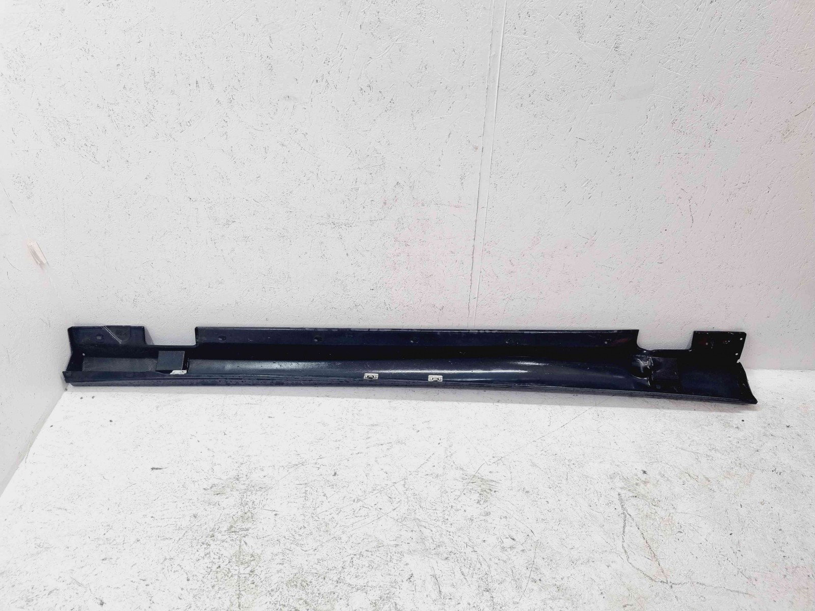 Prag lateral stanga Mercedes Clasa E (W212) AMG [Fabr 2009-2016] 197 Negru Obsidian - imagine 5